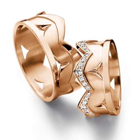 Diamond rings in gold, platinum and palladium with diamonds Furrer Jacot crown