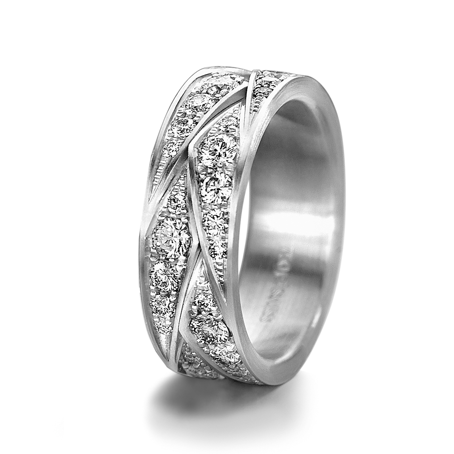 Diamond rings in gold, platinum and palladium with diamonds Furrer Jacot