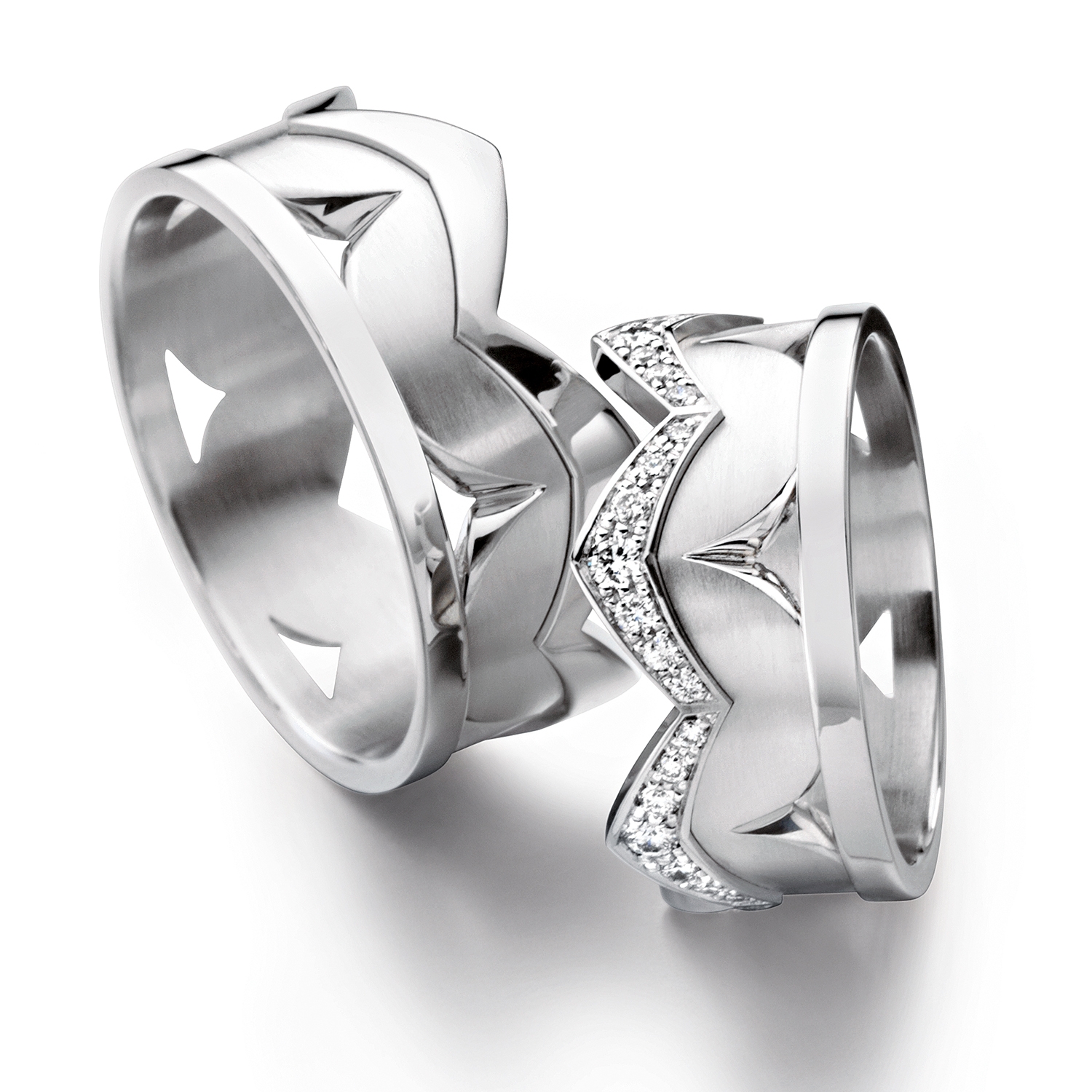 Diamond rings in gold, platinum and palladium with diamonds Furrer Jacot Crown