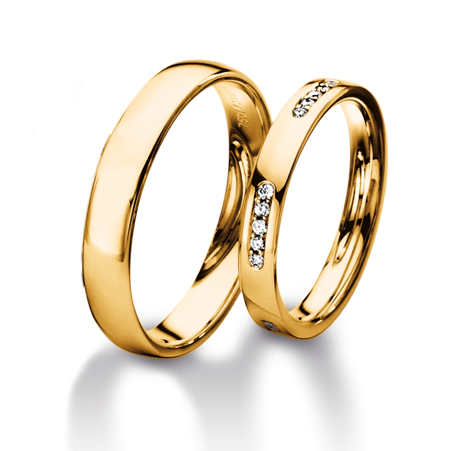 rings in gold, platinum, palladium and carbon with diamonds