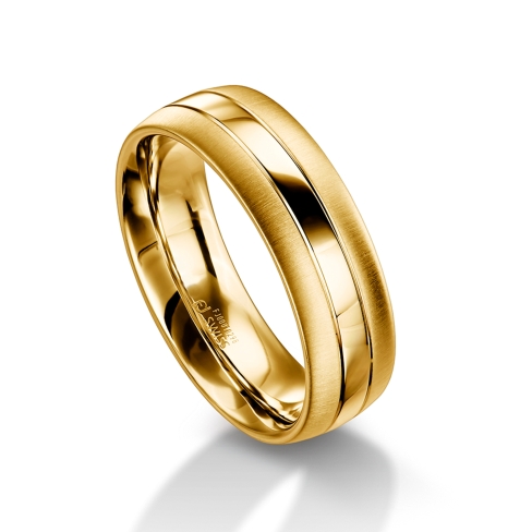 Man's world ring in yellow gold